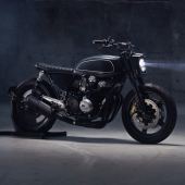 Insgesamt neun Bikes sind am Stand zu bewundern: Die CB1000R Limited Edition, ein CB750-Klassiker, die CB750-Version Starrider von Motoism, vier Händler-Customs auf CB1000R-Basis und die CB1000R-Umbauten von Conor Cummins und Alex Polita