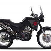 Die Malaguti DUNE125 ist ab sofort in der sportlichen Offroad-Variante als DUNEX125 Black Edition in limitierter Stückzahl erhältlich!