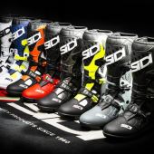 Entwickelt mit Unterstützung des SIDI-Champions Teams, ist dieser neue Stiefel noch leichter und funktionaler.