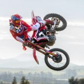 "Ich begann 2009, die Nummer 243 zu tragen. Es bedeutet meiner Familie und auch mir viel, denn es ist der Geburtstag meines Bruders, der im Motocross gestorben ist."