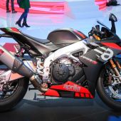 Aprilia RSV4 Factory