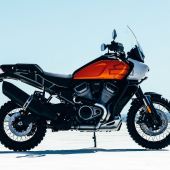 Harley-Davidson präsentiert seinen ersten Adventure-Tourer und seinen ersten Streetfighter sowie den neuen Revolution Max Motor