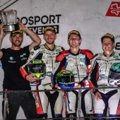 Das German Endurance Racing Team 56 (G.E.R.T. 56) ist mit Lucy Glöckner, Stefan Kerschbaumer und Pepijn Bijsterbosch beim ersten Malaysia-Ausflug der FIM Endurance World Championship auf dem Sepang International Circuit auf das Podest gefahren.