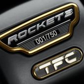 Persönliche Seriennummer der Rocket 3 TFC sichern und Gutes tun: TRIUMPH sammelt mehr als 8.000 Euro Spenden für Stiftung Bärenherz ein.