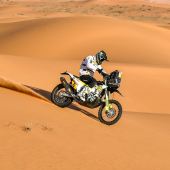 Nach einer starken Fahrt auf der sechsten Etappe der Rallye Dakar 2020 geht Pablo Quintanilla von Rockstar Energy Husqvarna Factory Racing als vorläufiger Gesamtzweiter in den Ruhetag der Veranstaltung.