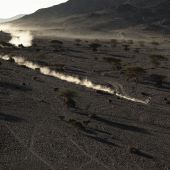 Aus Respekt wurde die morgige achte Etappe von Wadi Al-Dawasir nach Wadi Al-Dawasir für die Motorrad-Klasse vom Veranstalter ASO abgesagt.