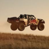 Der zweifache Dakar-Gewinner Toby Price ist in einem actionreichen Offroad-Kurzfilm in bester Form.