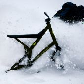 Snowbike Sledgehammer