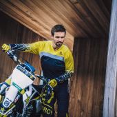 Husqvarna Motorcycles präsentiert die neue FUNCTIONAL CLOTHING OFFROAD Kollektion 2020 - hochwertige Offroad Ausrüstung und Schutzbekleidung für Erwachsene und Kinder.