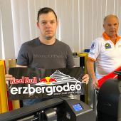 Franz und Thomas Karrer, Folien-Expert: Leben mit Kleben 