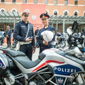 Eigentlich soll das Motorradfahrverbot in Tirol für alle Motorräder über 95db gelten - hier tauchen aber Probleme auf.