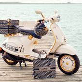 Vespa 946 Christian Dior als luxuriöse Sonderedition.