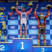Matteo Grattarola gewinnt in Saint Julià de Loira 