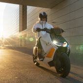 BMW : The new Motorrad Definition CE 04 
