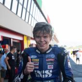 Hallo mein Name ist Tristan Walch, bin 16 Jahre alt und besuche die 7.Klasse des BRG Reutte mit dem Schwerpunkt Sprachen. Ich betreibe seit meinem 9. Lebensjahr Motorradrennsport.