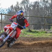 Jonny Walker stellt seine neue Beta 300 RR vor.