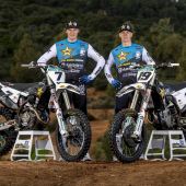 Thomas Kjer Olsen und Arminas Jasikonis von Rockstar Energy Husqvarna Factory Racing haben beide eine sehr positive, aber sehr unterschiedliche Wintervorbereitung auf die FIM Motocross-Weltmeisterschaft 2021 hinter sich. 