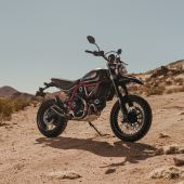 Ducati Scrambler präsentiert Desert Sled Fasthouse