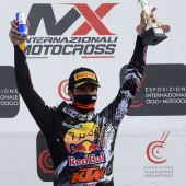 Prado fuhr seine #61 KTM 450 SX-F auf die Pole Position und dann zu einem überzeugenden Sieg im MX1-Moto im Sand von Riola Sardo auf der italienischen Insel.