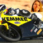 Die sechzehn jährige Lena Kemmer aus Fernitz nähe Graz, startet im Austrian Junior Cup 2021,  hat bereits Rennstrecken- Erfahrung und freut sich auf die ersten Testfahrten mit  der KTM RC4R 