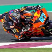 Remy Gardner war ganz knapp dran, den Sieg zu holen - mit sensationeller Leistung auf P2, der Rookie Raul Fernandez startet seine Karriere sogar auf P3!