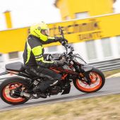 KTM als zusätzlicher Fuhrpark-Partner der ÖAMTC Fahrtechnik