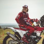 Sanders ist zweifelsohne einer der heißesten Kandidaten im Rallyesport und wird in der FIM Cross-Country Rallye Weltmeisterschaft antreten, bevor er sich im Januar nächsten Jahres der großen Rallye Dakar stellt.