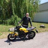 Marcus Pohl ist seit 15 Jahren in der Zweiradbranche, war ehemaliger Verkaufsleiter bei Kawasaki, wechselte danach zu Akrapovic und ist jetzt Chef von Yamaha Österreich.