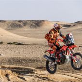 Danilo Petrucci von Tech3 KTM Factory Racing startete als 22. und fühlte sich sofort wohl mit dem hohen Tempo und den kniffligen Strecken zu Beginn der Prüfung. Leider aufgrund einer Zeitstrafe von P3 auf P15 gewertet.