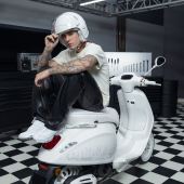 JUSTIN BIEBER X VESPA