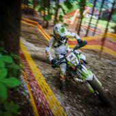 Am Sonntag, dem 29. Mai traf sich die komplette österreichische Enduro Elite, inklusive den Topstar Manuel Lettenbichler, um das neue Enduro Areal am Red Bull Ring mal unter Rennbedingungen auf Herz und Nieren zu prüfen.