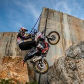 Pol Tarrés will es echt wissen - und tritt beim Red Bull Erzbergrodeo mit seiner T7 an!