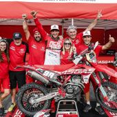 Eine Runde vor Schluss sicherte sich der GASGAS Factory Racing-Star den Titel beim EnduroGP von Ungarn, nachdem er sein fünftes 1-1-Ergebnis der Saison eingefahren hatte.