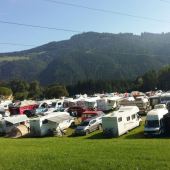 Bei Camping PINK genießen alle Fans zahlreiche Vorteile, die das Motorsport-Wochenende zu einem einzigartigen Erlebnis machen!