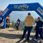 Mit einem sensationellen P4 zeigt Mike beim Sky Race heute auf und arbeitet sich an die Spitze!