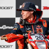 Zum Abschluss einer unglaublichen Saison fuhr der KTM 350 EXC F Fahrer an die Spitze.