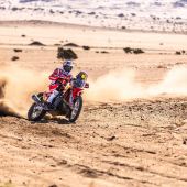 Heute, am 31. Dezember 2022, starten der amtierende Dakar-Champion Sam Sunderland und sein Teamkollege Daniel Sanders in die mit Spannung erwartete 45. Ausgabe der härtesten Rallye der Welt - der berüchtigten Rallye Dakar. 