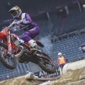 Das erste Rennen der SuperEnduro-Meisterschaft 2023 fand am vergangenen Wochenende in Krakau, Polen, statt.