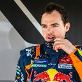 Ein schwerer Ruckschlag für KTM - Walkner ist heute nach 55 km schwer gestürzt, Klein mit Schmerzen heute nicht mehr angetreten.