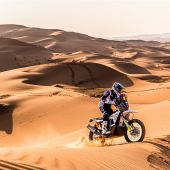 An einem äußerst erfolgreichen 11. Tag in der saudischen Wüste für Husqvarna Factory Racing holte Luciano Benavides seinen dritten Etappensieg der Veranstaltung und rückt damit in der vorläufigen Gesamtwertung auf den sechsten Platz vor. 