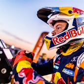Toby Price von Red Bull KTM Factory Racing ist bereit für das Rennen der Abu Dhabi Desert Challenge 2023.