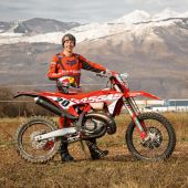Nach dem Einladungsrennen Ende November in Indonesien gönnte sich Michael Walkner eine nur sehr kurze Winter- bzw. Trainingspause. 
