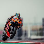 Beide Red Bull KTM RC16 schaffen zum ersten Mal in dieser Saison die direkte Qualifikation für Q2.