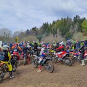 Alle Rennklassen zum OÖ Motocross Cup werden am 20. Mai in Weyer gefahren.