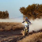 Luciano Benavides von Husqvarna Factory Racing belegte bei der 2023 Desafio Ruta 40 den zweiten Tag in Folge den zweiten Platz.