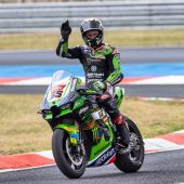 Yamaha Motor Europe freut sich bekannt zu geben, dass der sechsfache FIM Superbike-Weltmeister Jonathan Rea ab 2024 an der Seite von Andrea Locatelli für das offizielle Pata Yamaha Prometeon WorldSBK Team fahren wird.
