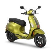 Piaggio zeigt neben Varianten mit hochmodernen Euro-5+ Motoren auch erstmals elektrische Vespa Primavera- und Vespa Sprint S-Modelle mit herausnehmbaren Akkus.