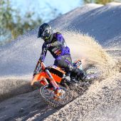 Die KTM GP Academy wird die Rennsaison 2024 mit dem Ziel anpacken, jungen Fahrern zu helfen, die Grenzen ihres Potenzials zu erreichen und ihre Karriereziele an der Spitze des Motocross so weit wie möglich zu verfolgen. 