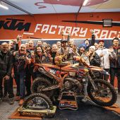 Manuel Lettenbichler von Red Bull KTM Factory Racing hat mit seinem Sieg beim GetzenRodeo den Titelgewinn in der FIM Hard Enduro Weltmeisterschaft 2023 perfekt gemacht.