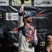 Manuel Lettenbichler von Red Bull KTM Factory Racing hat seinen zweiten Podiumsplatz in der FIM SuperEnduro Weltmeisterschaft 2024 errungen. 